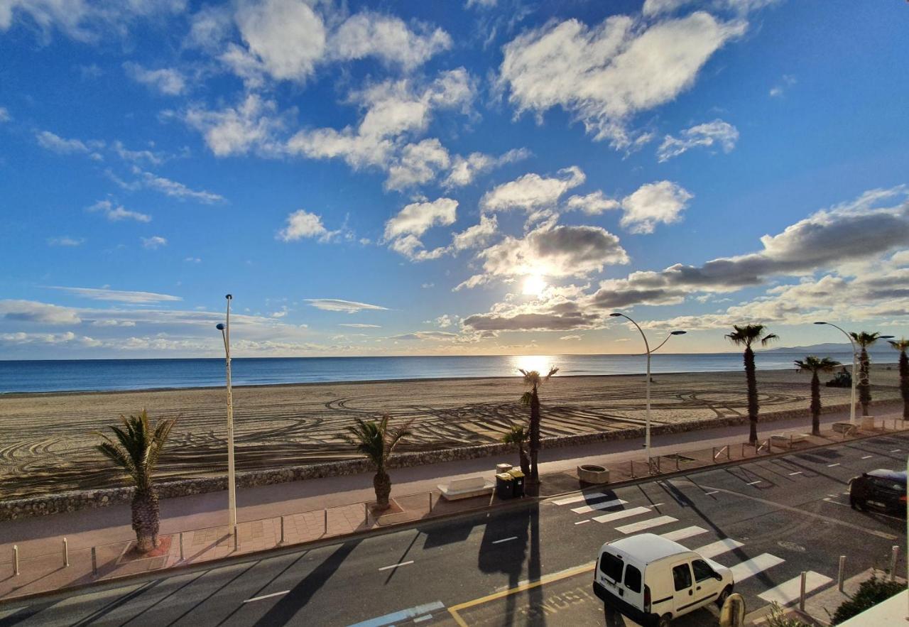 Magnifique Vue Mer Avec Une Chambre - Nouria 55 - Canet-en-Roussillon Εξωτερικό φωτογραφία